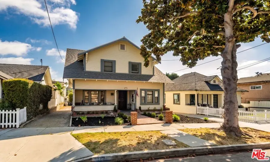 319 N Gertruda Avenue, Redondo Beach, CA 90277 - #3
