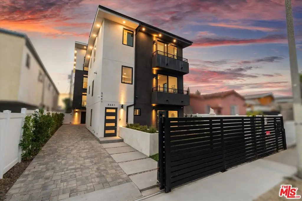 5441 Blackwelder Street, Los Angeles, CA 90016 - #1