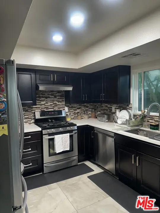 15014 Portofino Lane, North Hills, CA 91343 - #2