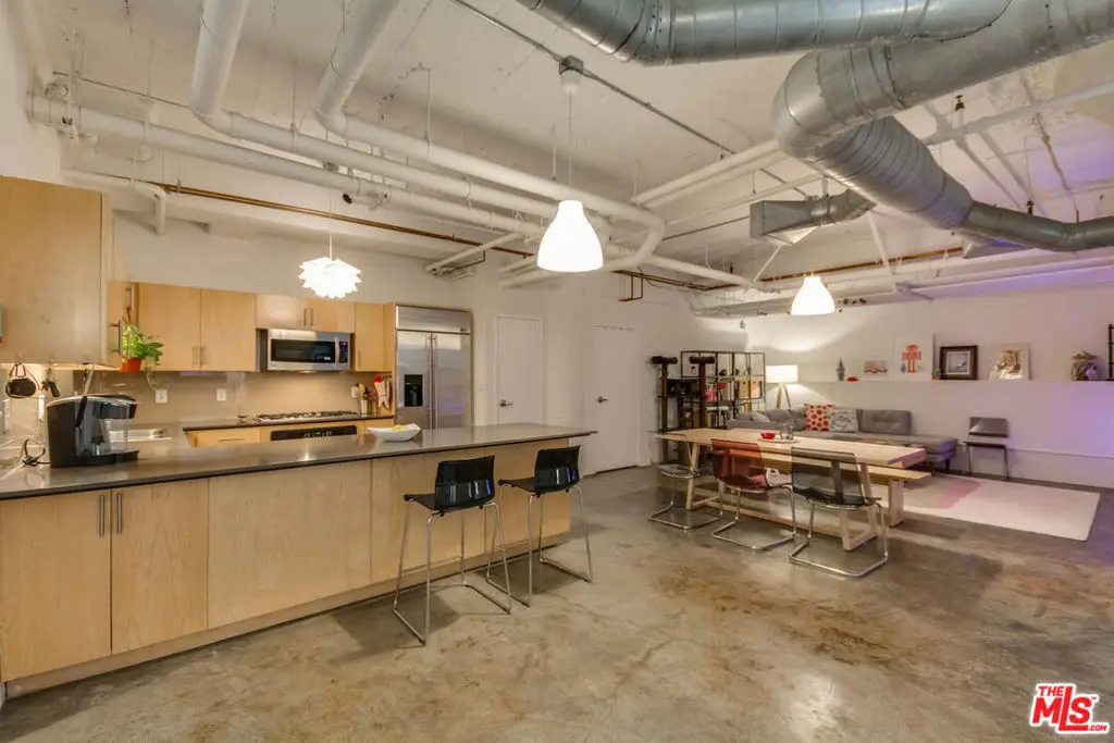 330 W 11th Street #C03, Los Angeles, CA 90015 - #1