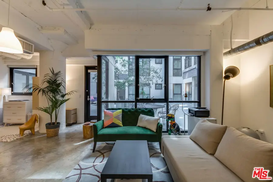 330 W 11th Street #C03, Los Angeles, CA 90015 - #3