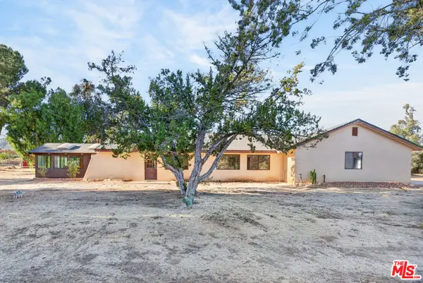 33201 Barber Road, Agua Dulce, CA 91390