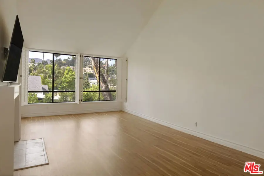 1900 Vine Street #403, Los Angeles, CA 90068 - #2