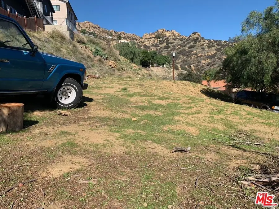 207 S La Gross Way, Chatsworth, CA 91311 - #3