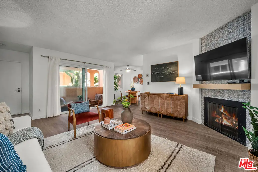 914 Lincoln Boulevard #202, Santa Monica, CA 90403 - #1