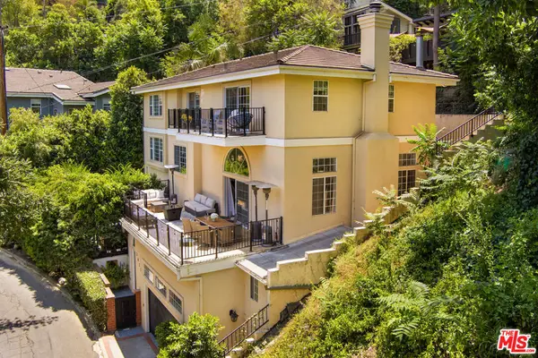 3827 Berry Drive, Studio City, CA 91604