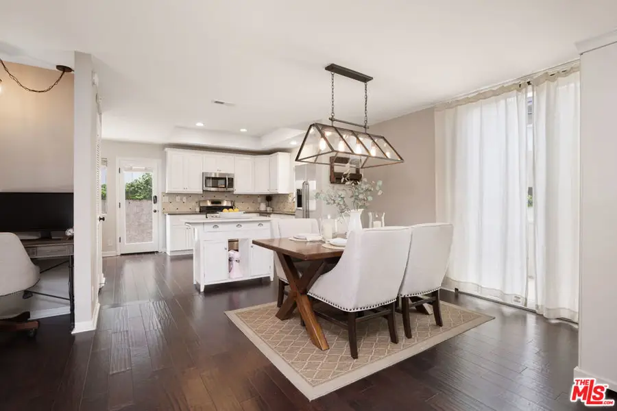 11954 Mayfield Avenue #6, Los Angeles, CA 90049 - #3