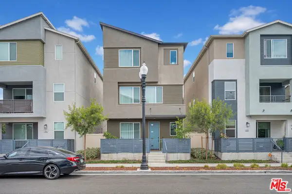 924 E 3rd Street, Santa Ana, CA 92701