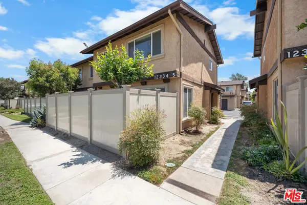 12334 Runnymede Street #5, Los Angeles, CA 91605