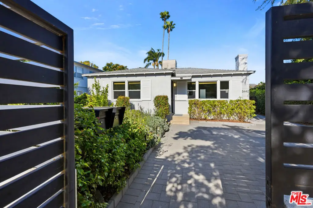 5438 Colfax Avenue, Valley Village, CA 91601 - #1