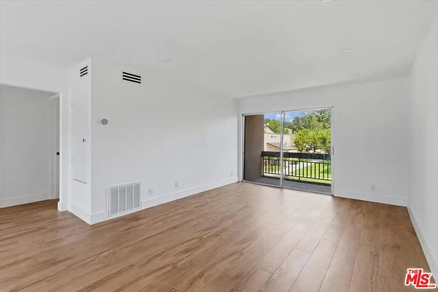 25746 Player Drive #Q4, Santa Clarita, CA 91355 - #3