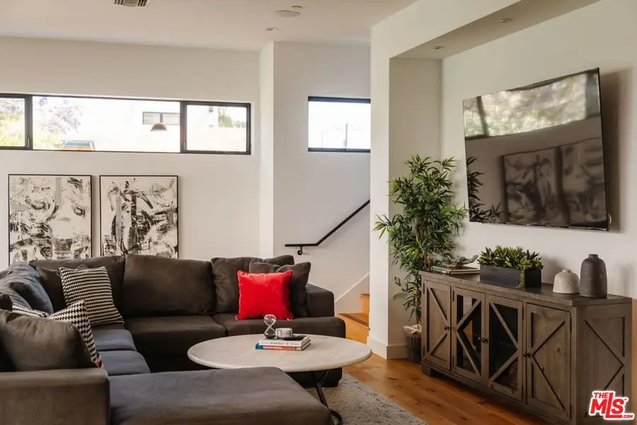 2416 Penmar Avenue, Venice, CA 90291 - #3
