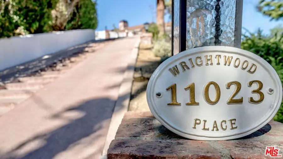 11023 Wrightwood Place, Studio City, CA 91604 - #2