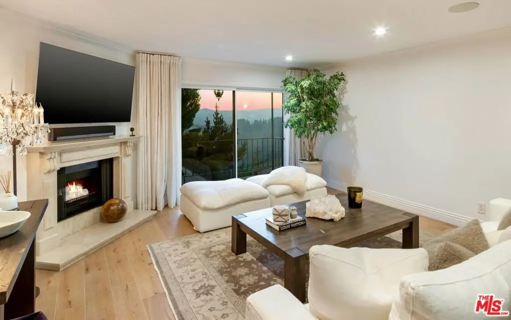 2385 Roscomare Road #D3, Los Angeles, CA 90077 - #1