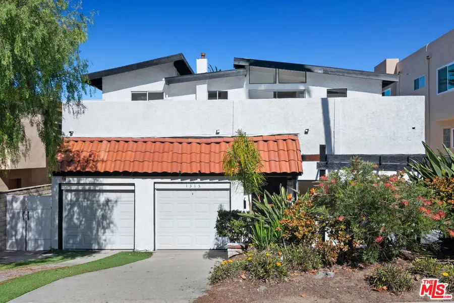 1315 17th Street, Manhattan Beach, CA 90266 - #3
