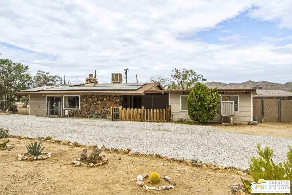 7490 Barberry Avenue, Yucca Valley, CA 92284 - #1