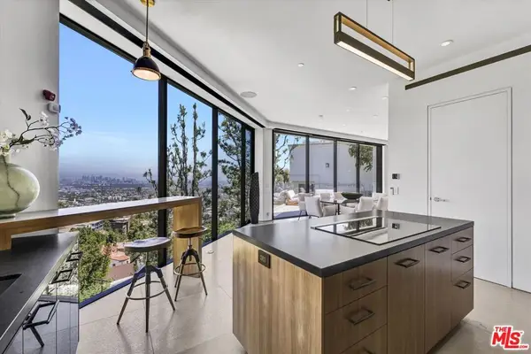 8526 Hollywood Boulevard, Los Angeles, CA 90069