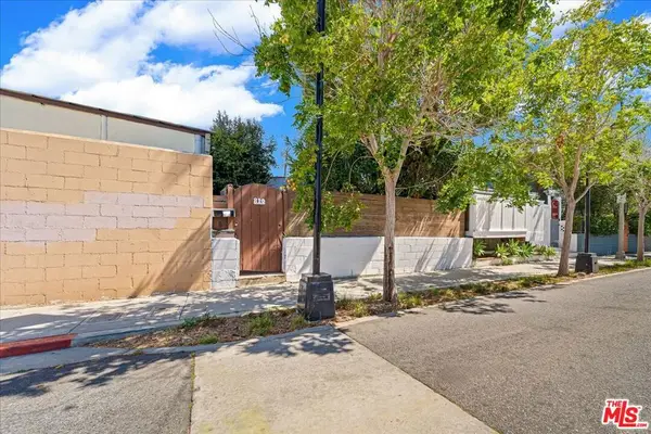 810 Navy Street, Santa Monica, CA 90405