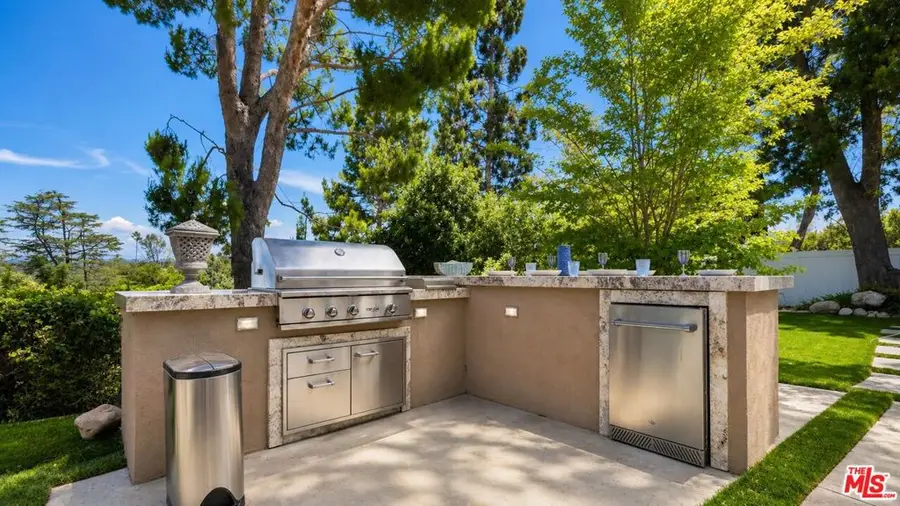 4236 Bonavita Drive, Encino, CA 91436 - #3