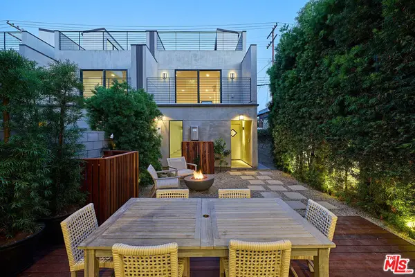 742 Brooks Avenue, Los Angeles, CA 90291
