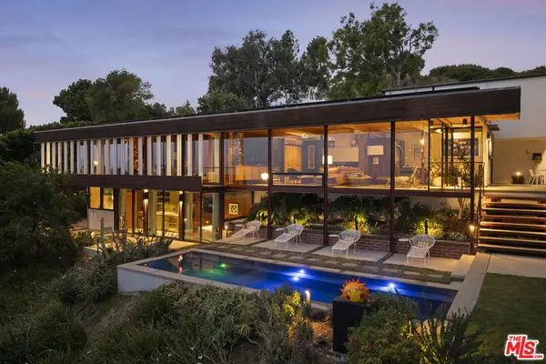 1515 N Tigertail Road, Los Angeles, CA 90049