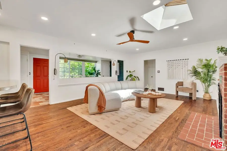 10405 Hillhaven Avenue, Tujunga, CA 91042 - #3