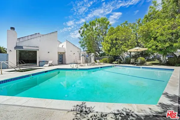 21333 Lassen Street #8B, Los Angeles, CA 91311