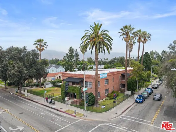 239 E Villa Street, Pasadena, CA 91101