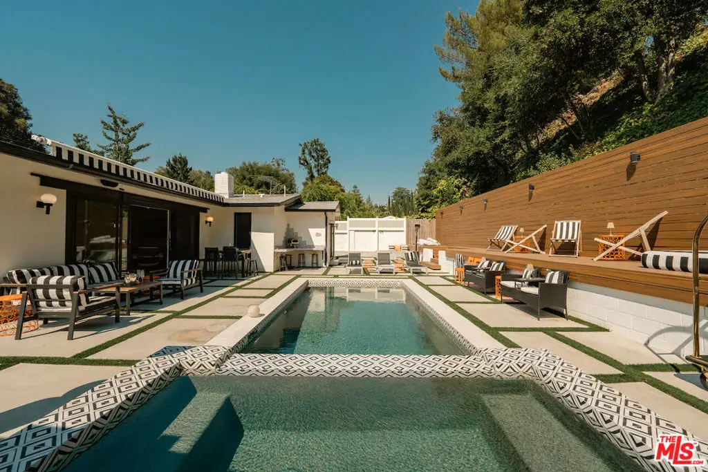 3242 Berry Drive, Los Angeles, CA 91604 - #1