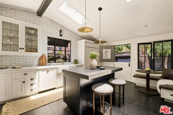 6424 Ivarene Avenue, Los Angeles, CA 90068