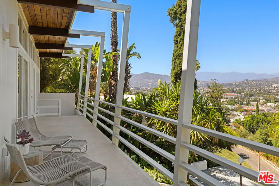 1335 Columbia Drive, Glendale, CA 91205 - #2