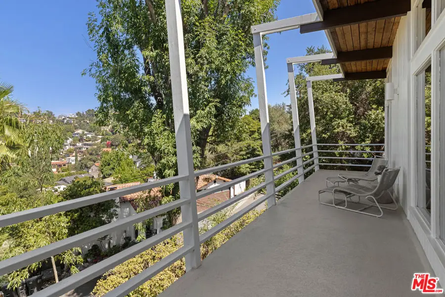 1335 Columbia Drive, Glendale, CA 91205 - #3