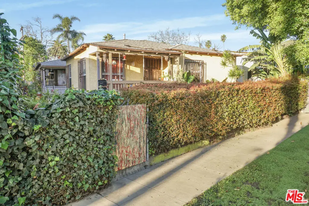 247 5th Avenue, Los Angeles, CA 90291 - #1