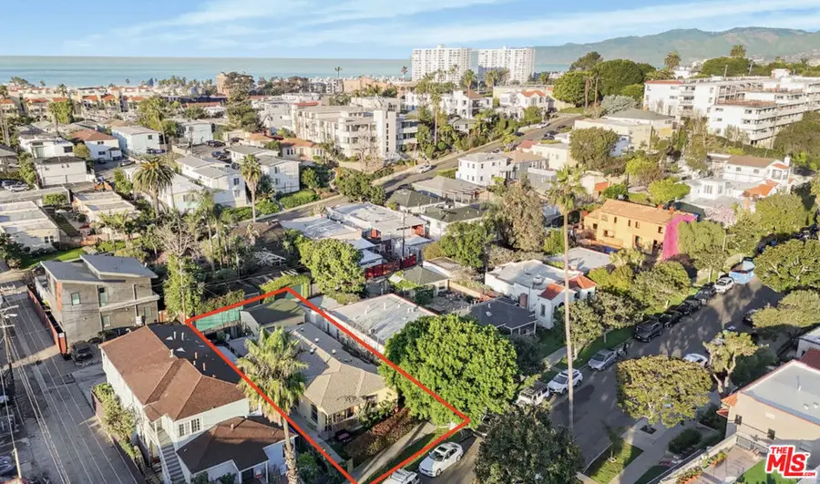 247 5th Avenue, Los Angeles, CA 90291 - #2