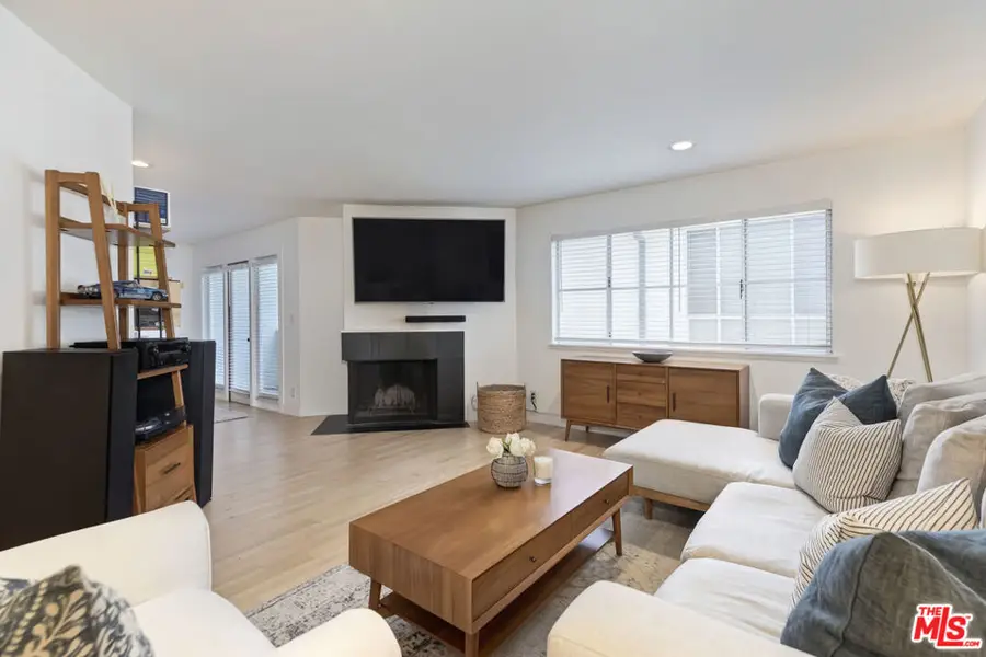 928 7th Street #3, Santa Monica, CA 90403 - #3