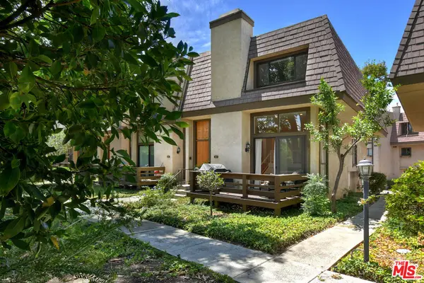 9000 Vanalden Avenue #123, Northridge, CA 91324