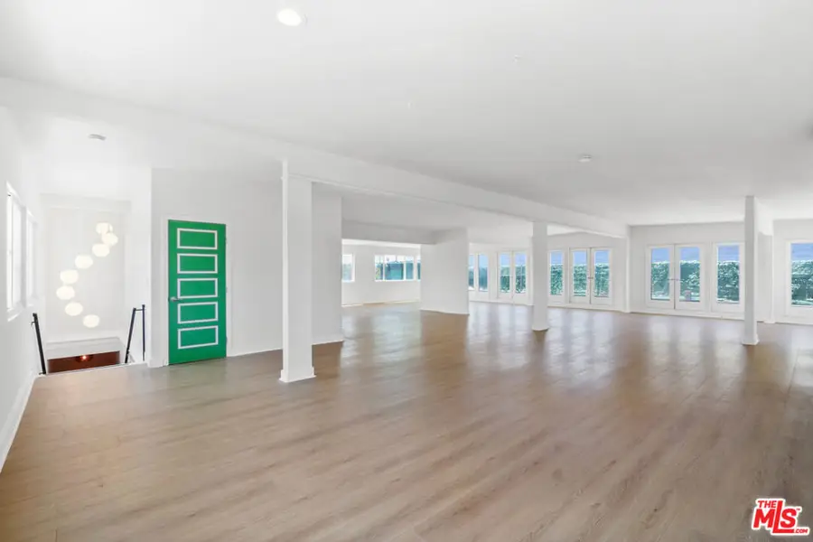 12926 Venice Boulevard, Los Angeles, CA 90066 - #2