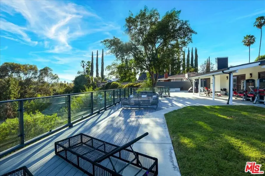 20326 Alerion Place, Woodland Hills, CA 91364 - #3