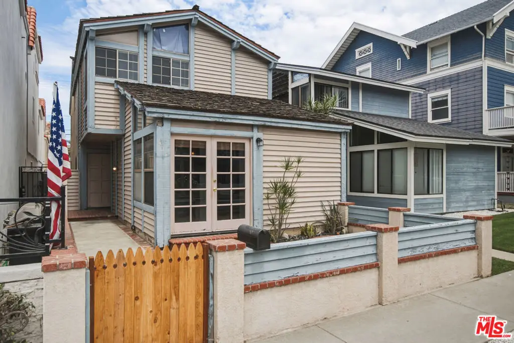 417 8th Street, Huntington Beach, CA 92648 - #1