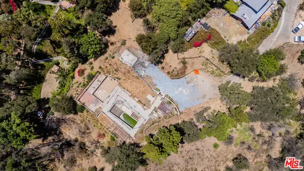 1032 El Medio Avenue, Pacific Palisades, CA 90272