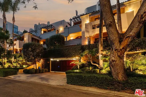 9024 Cynthia Street #204, West Hollywood, CA 90069