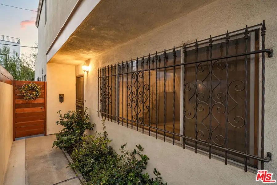 3221 Thatcher Avenue, Marina Del Rey, CA 90292 - #2