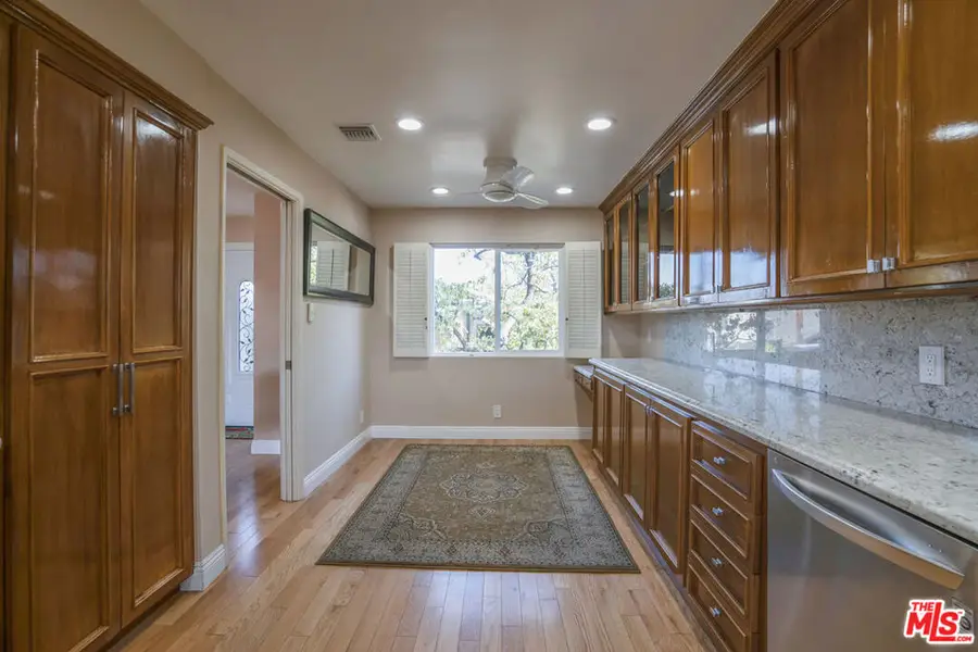 4245 Alhama Drive, Woodland Hills, CA 91364 - #3