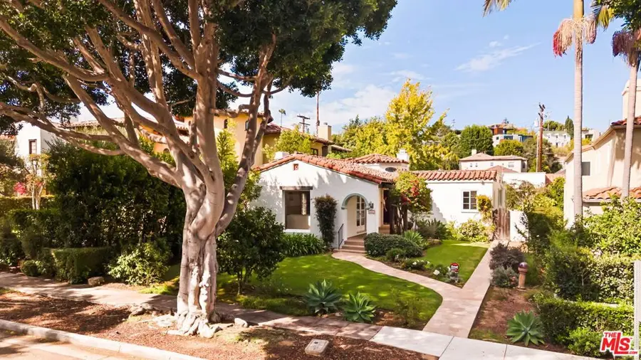 827 Yale Street, Santa Monica, CA 90403 - #2