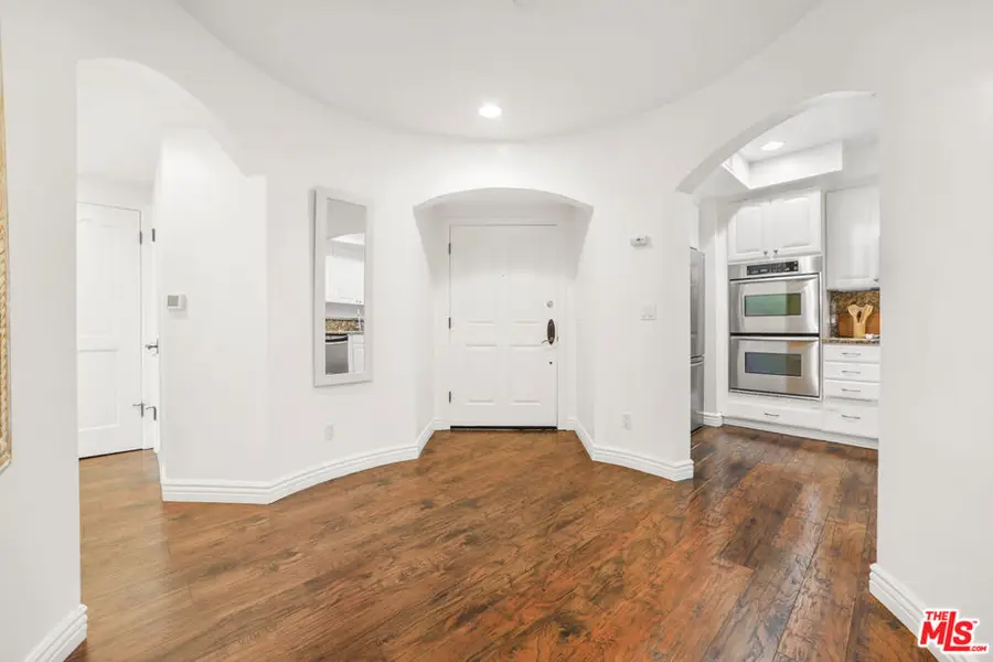 1135 Rexford Drive #302, Los Angeles, CA 90035 - #2