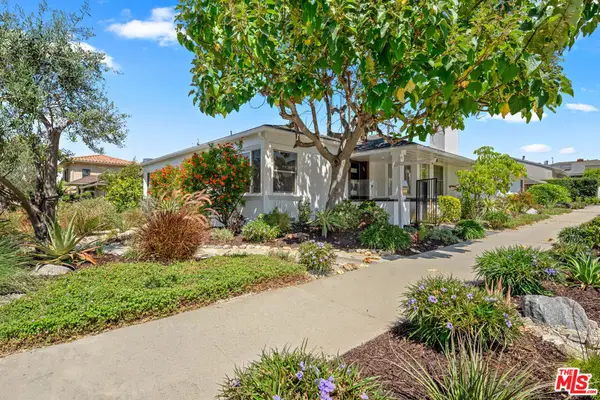 1477 Beverwil Drive, Los Angeles, CA 90035