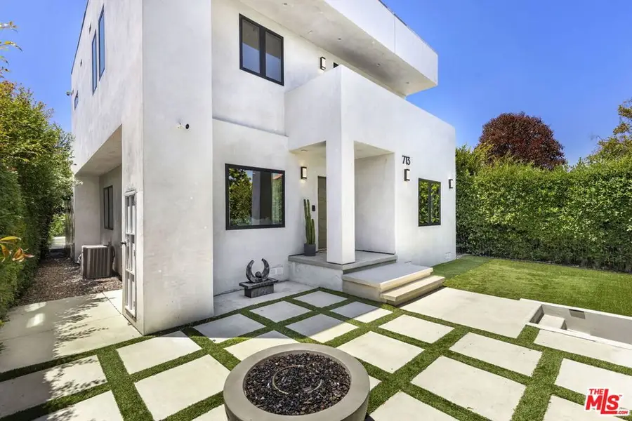 713 N Sierra Bonita Avenue, Los Angeles, CA 90046 - #2