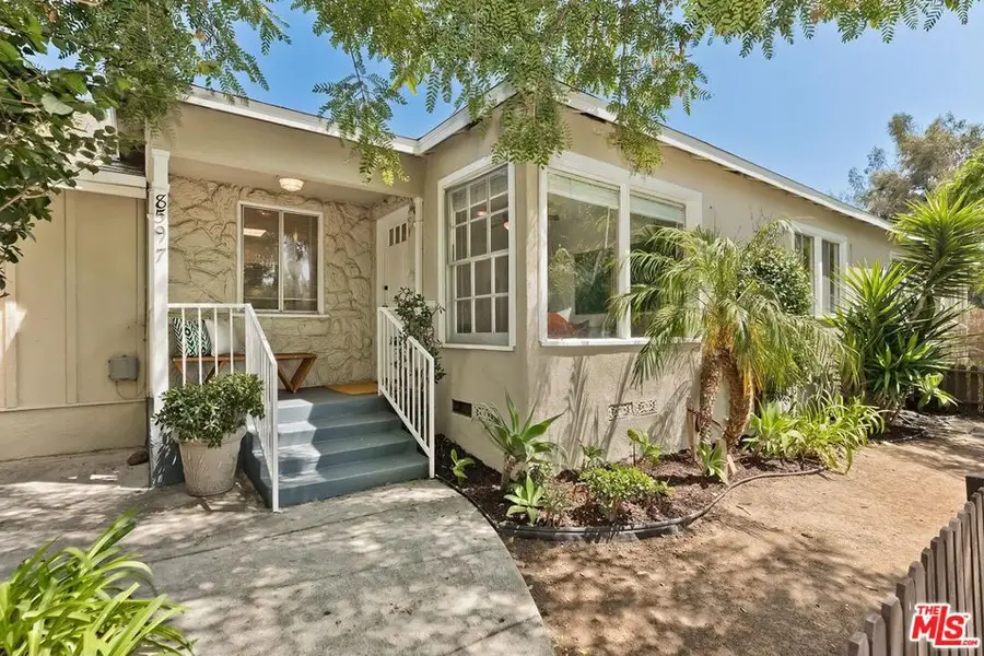 8597 Higuera Street, Culver City, CA 90232 - #2