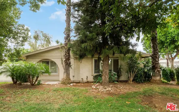 1313 Via Santiago #A, Corona, CA 92882