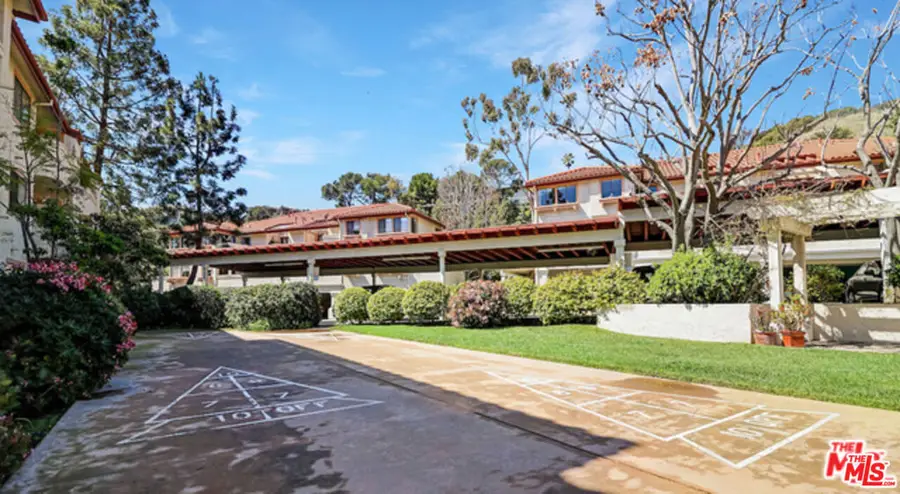 501 Palisades Drive #103, Pacific Palisades, CA 90272 - #2